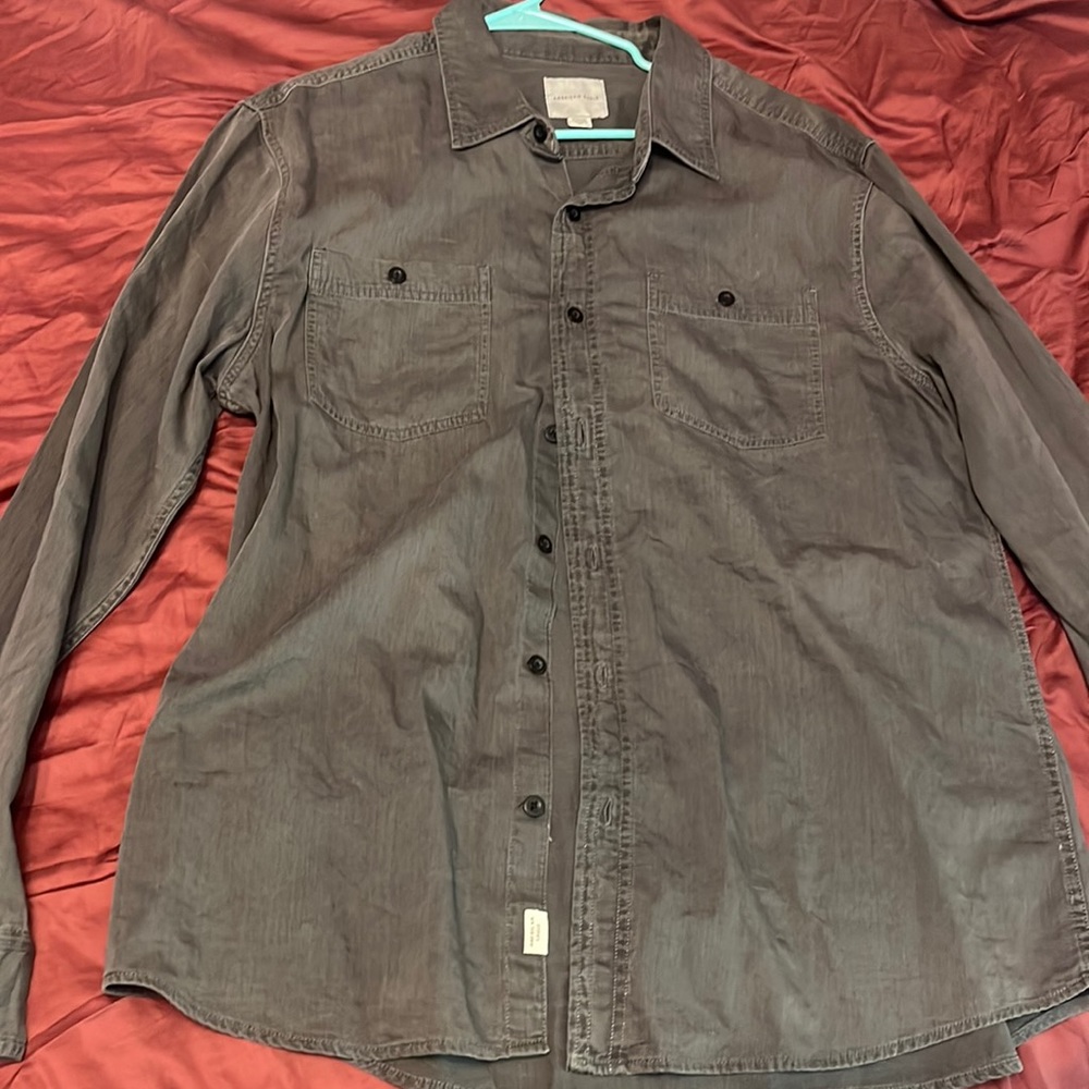 American Eagle long sleeve button down
